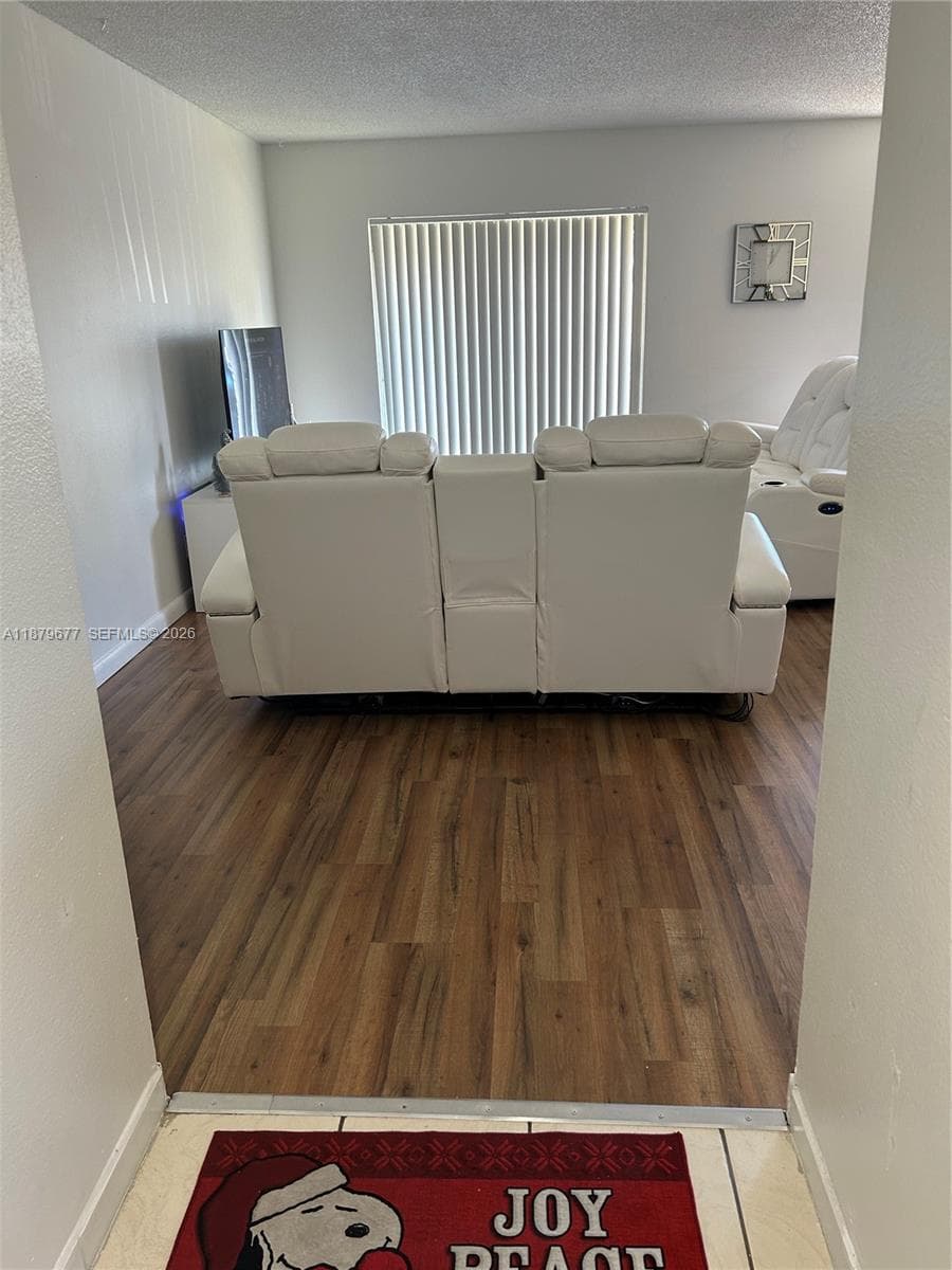17901 NW 68th Ave # R209, Hialeah, FL 33015 — zdjęcie 2