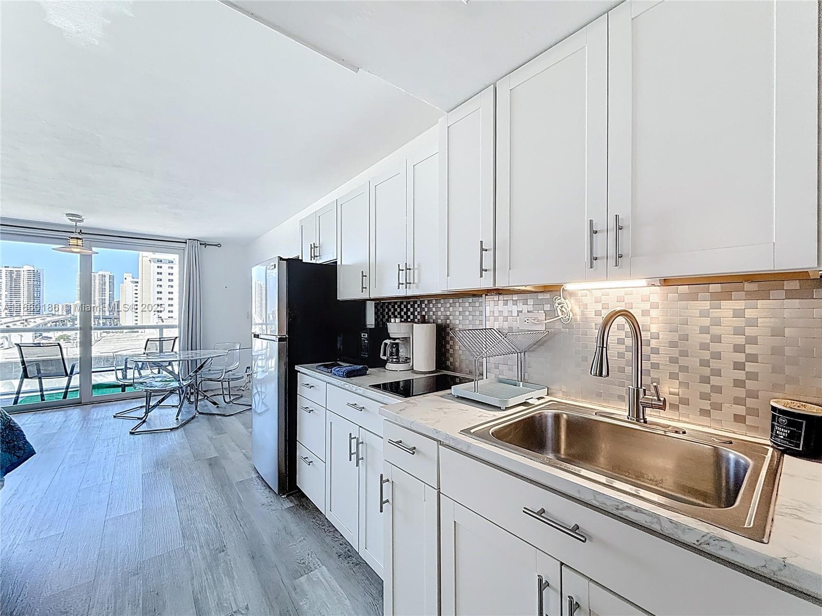 19201 Collins Ave # 636, Sunny Isles Beach, FL 33160 — zdjęcie 3