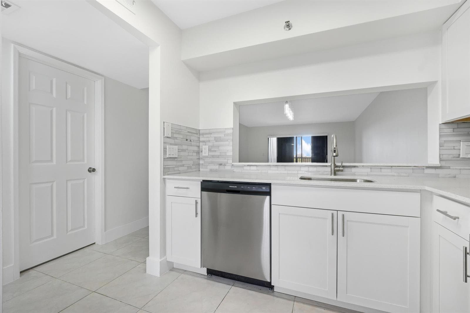 2200 S Cypress Bend Drive # 805, Pompano Beach, FL 33069 — zdjęcie 5