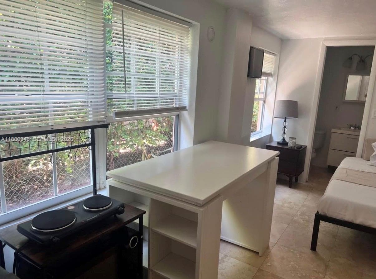 1949 NE 173rd St # 0, North Miami Beach, FL 33162 — zdjęcie 4