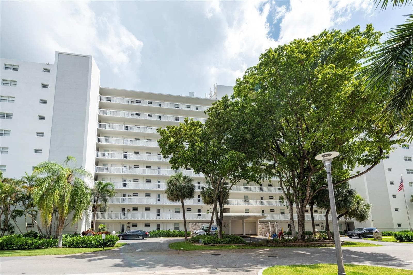 2555 NE 11th Street # 302, Fort Lauderdale, FL 33304 — zdjęcie 2