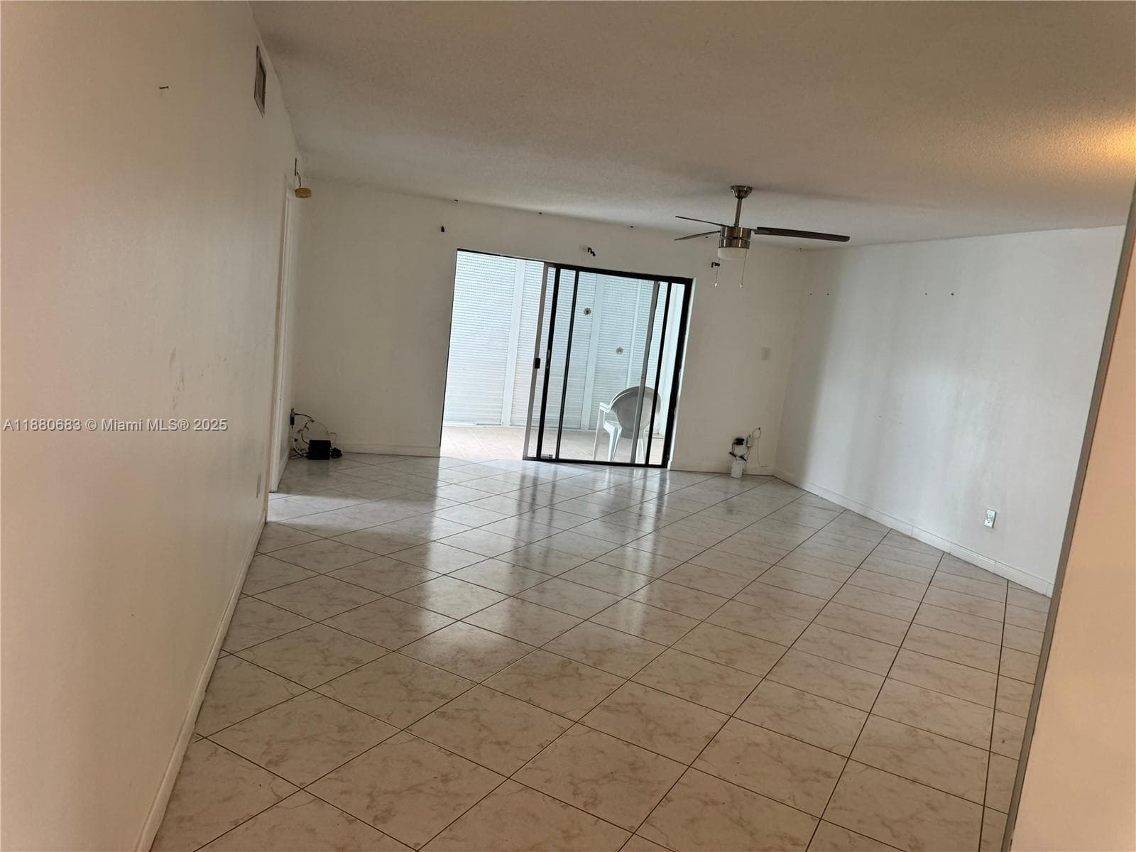 4141 NW 44th Ave # 117, Lauderdale Lakes, FL 33319 — zdjęcie 3