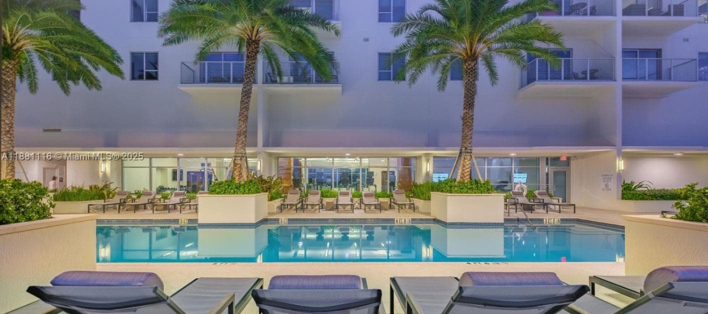 591 Evernia  Sreet # A6, West Palm Beach, FL 33401 — zdjęcie 2