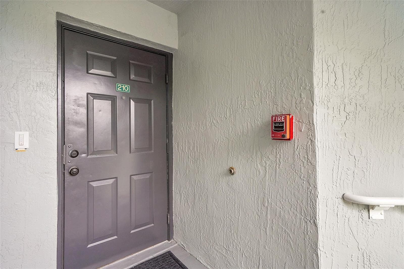 9645 NW 1st Court # 1-210, Pembroke Pines, FL 33024 — zdjęcie 3