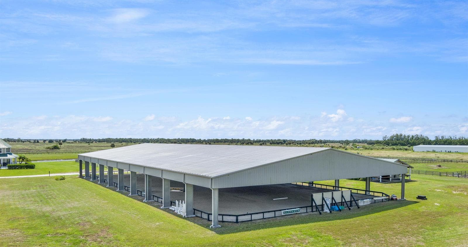 13700 SW Groveside Drive, Stuart, FL 34997 — zdjęcie 2