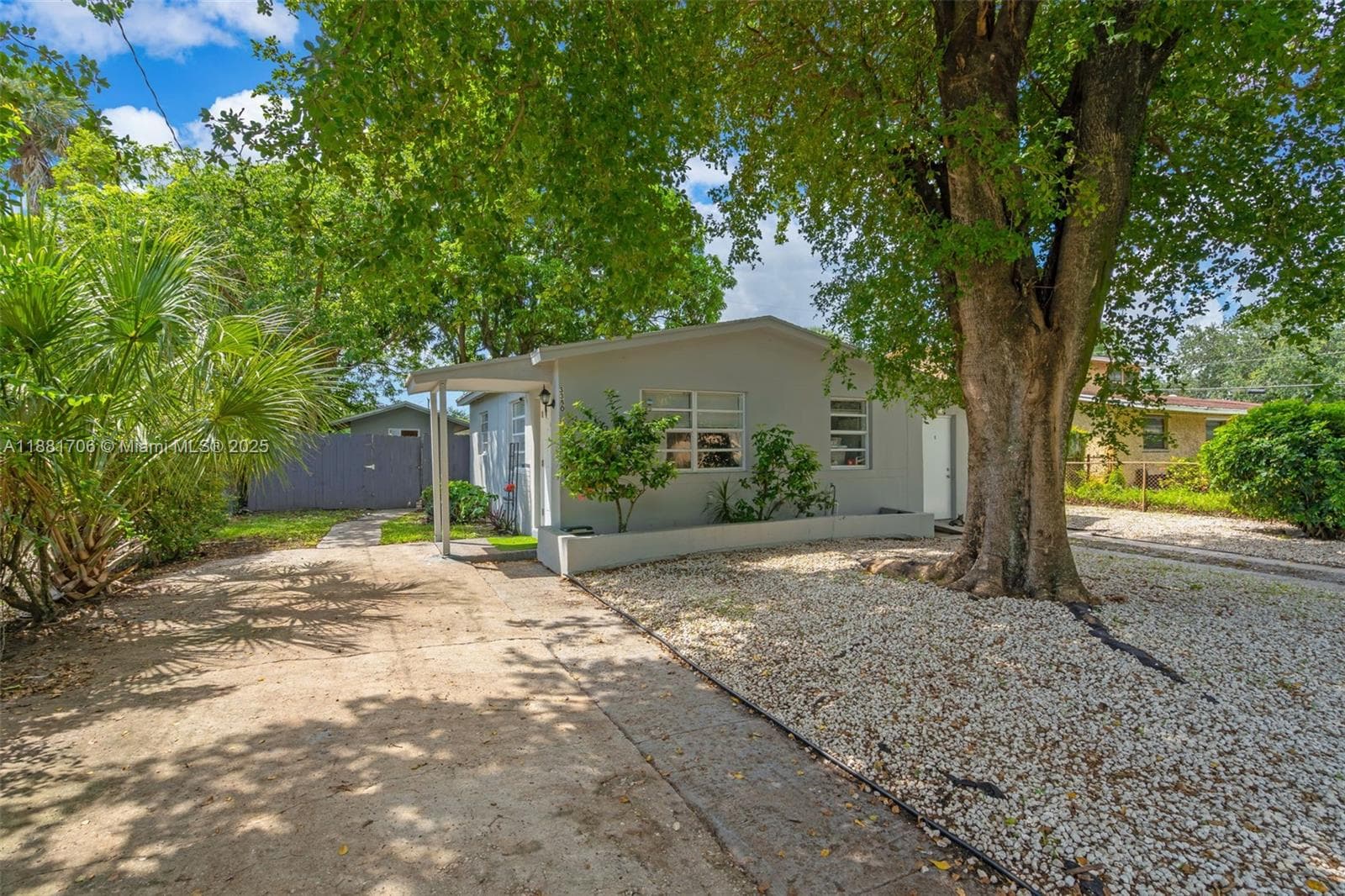 3380 NW 8th Pl, Lauderhill, FL 33311 — zdjęcie 2