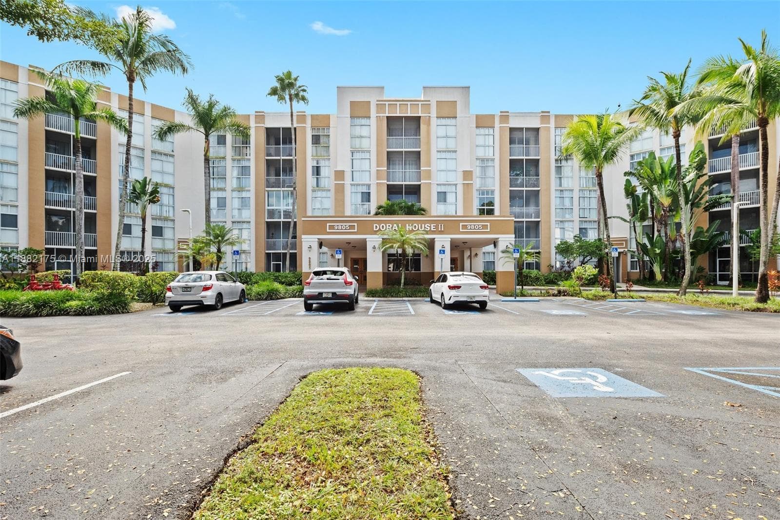 9805 NW 52nd St # 216, Doral, FL 33178