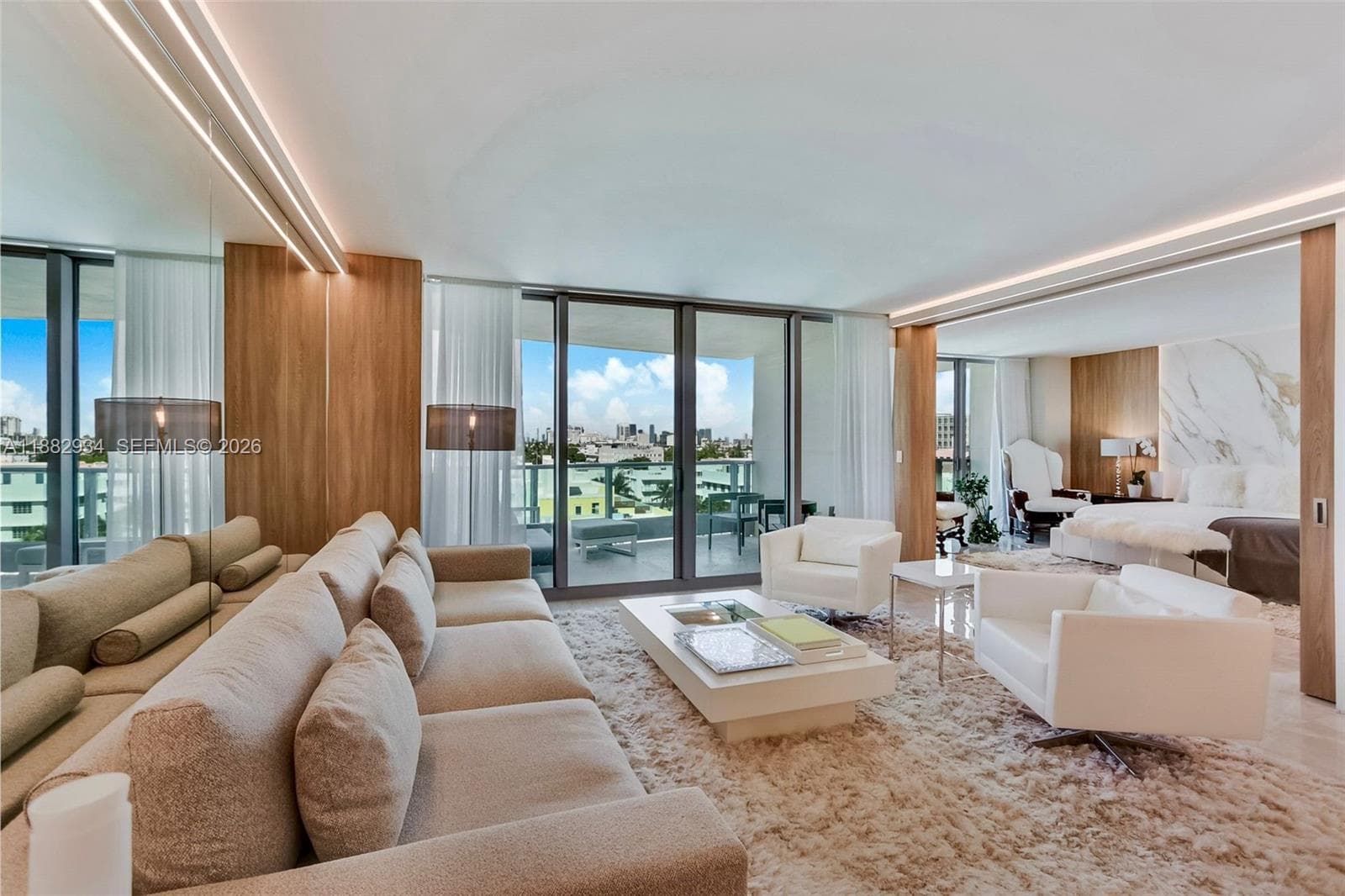 1455 Ocean Dr # 811, Miami Beach, FL 33139