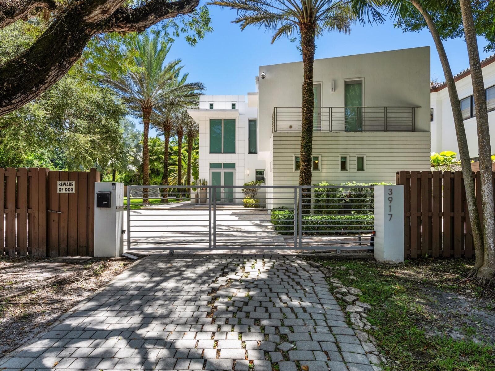 3917 SW 42nd Avenue, Miami, FL 33146 — zdjęcie 3