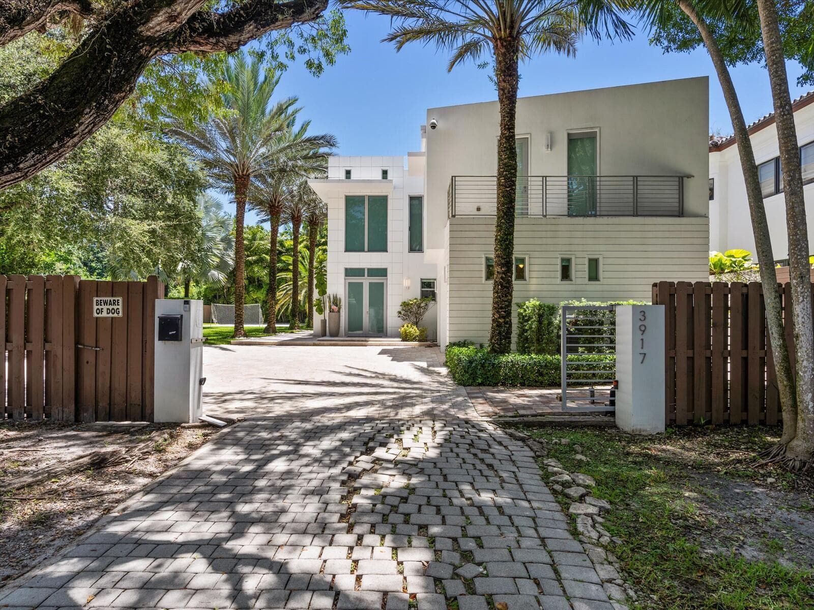 3917 SW 42nd Avenue, Miami, FL 33146 — zdjęcie 4