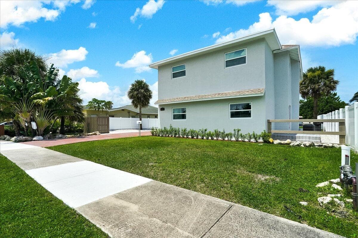 305 Cypress Drive E # 1,2,3,4,5, Lake Park, FL 33403 — zdjęcie 3