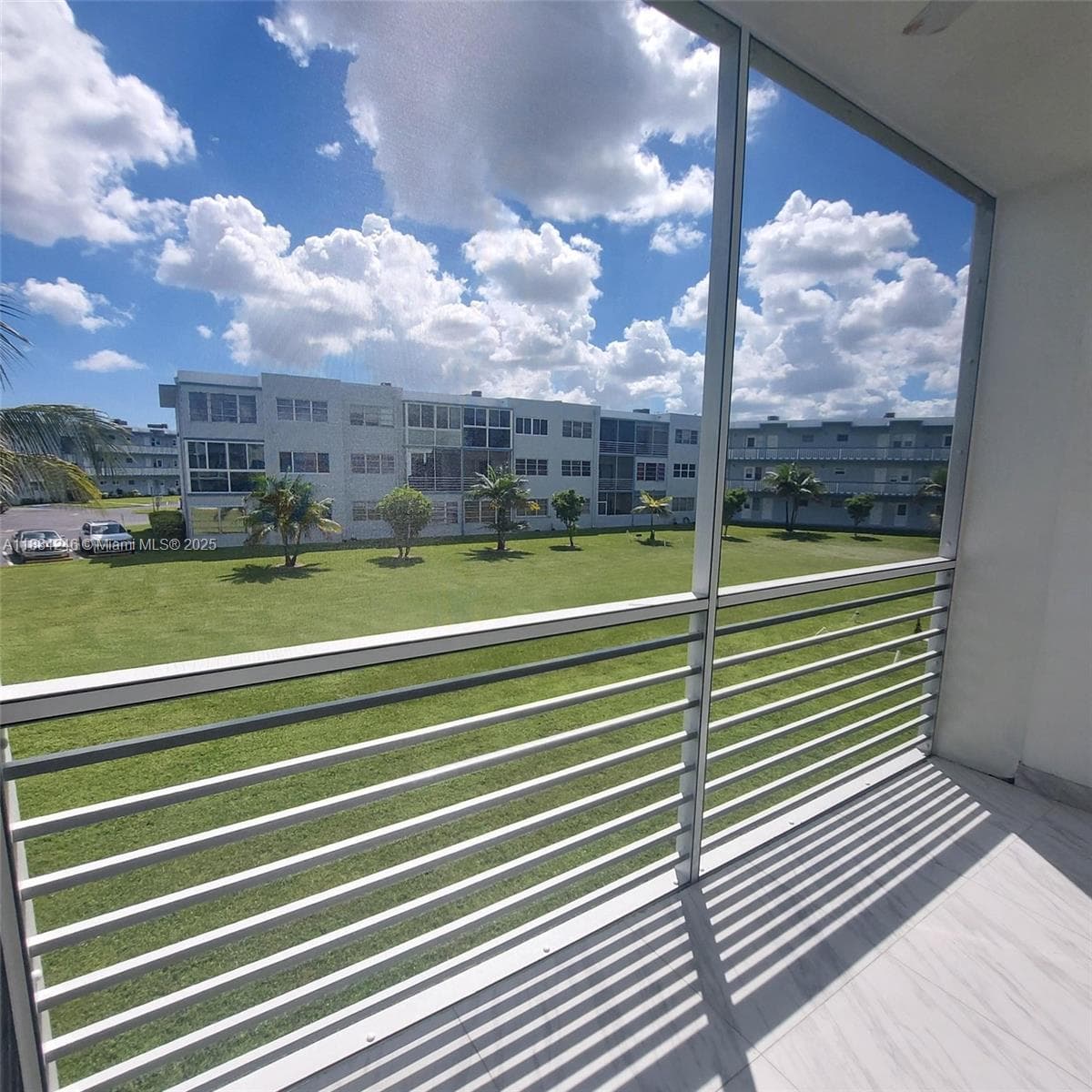 2300 Park Ln # 211, Hollywood, FL 33021