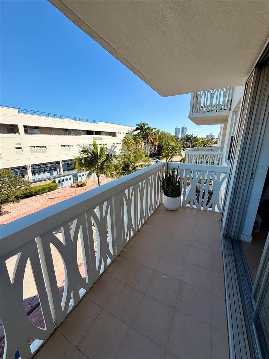4142 N Jefferson Ave # 4D, Miami Beach, FL 33140 — zdjęcie 4