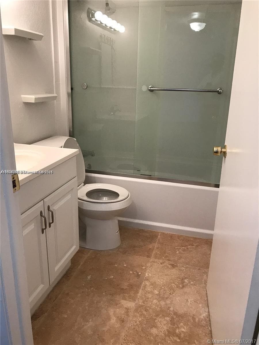 10288 NW 9th St Cir # 205, Miami, FL 33172