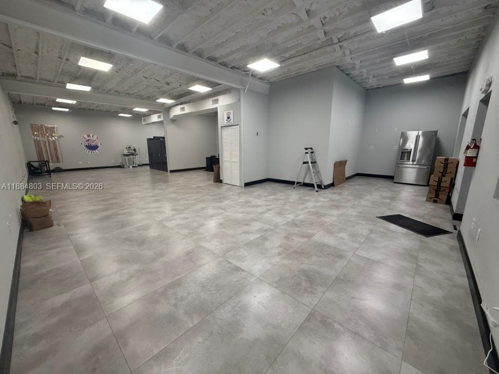 7150-7160 NW 5th Pl, Miami, FL 33150 — zdjęcie 2