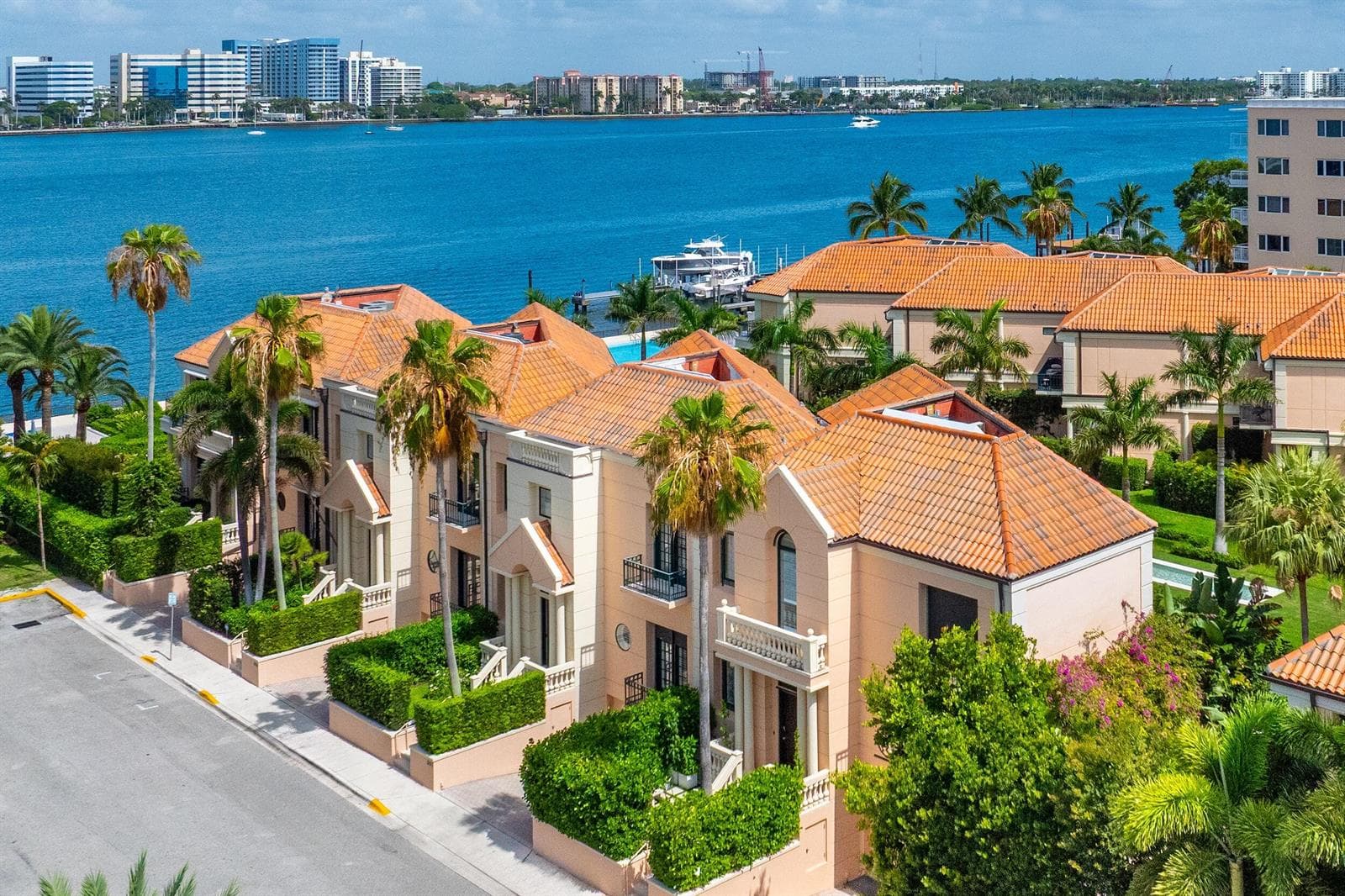 307 Everglade Avenue, Palm Beach, FL 33480 — zdjęcie 2