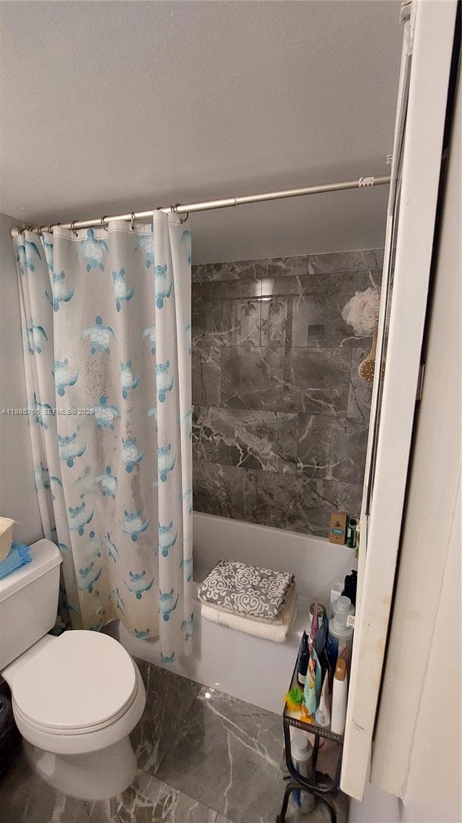 501 E Three Islands Blvd # 417, Hallandale Beach, FL 33009 — zdjęcie 4