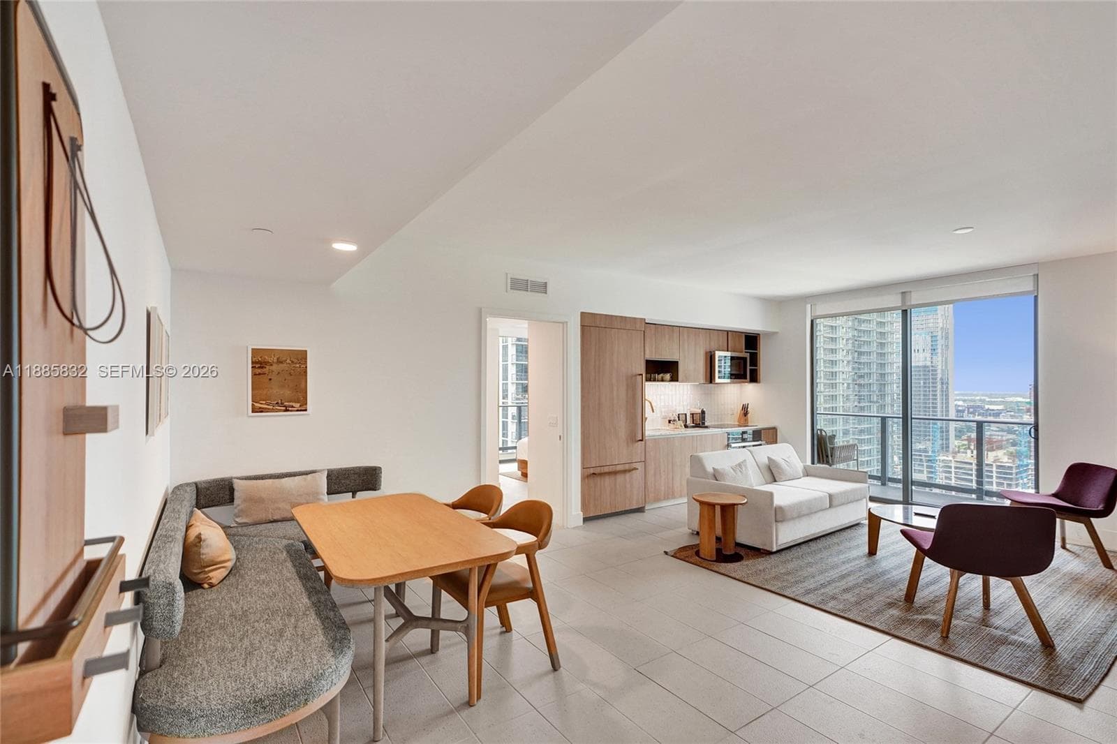 159 NE 6th St # 3302, Miami, FL 33132 — zdjęcie 4