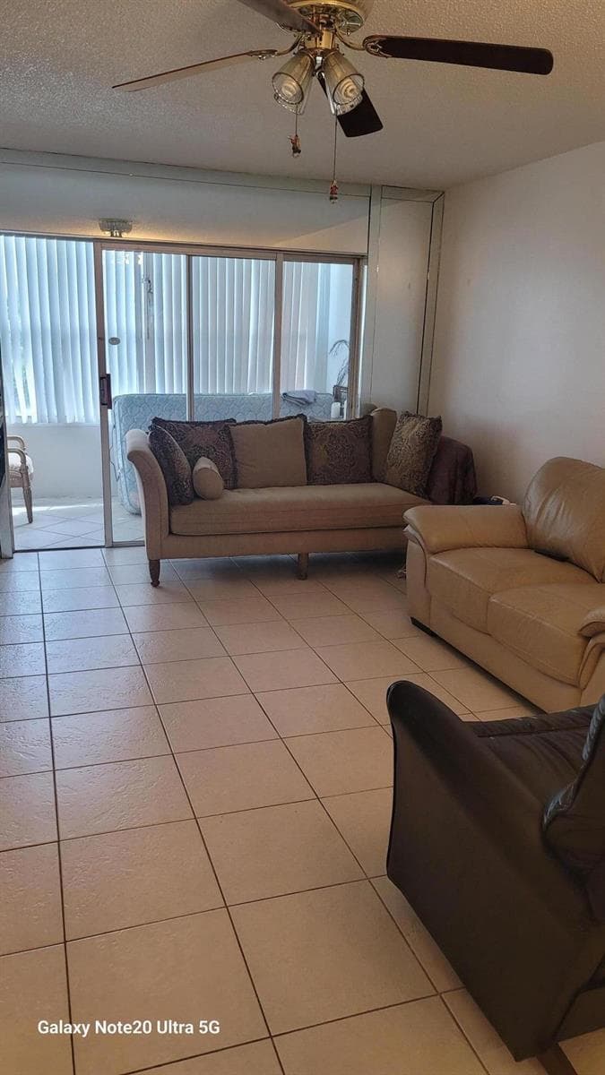 8060 N Sunrise Lakes Drive # # 305, Sunrise, FL 33322 — zdjęcie 2