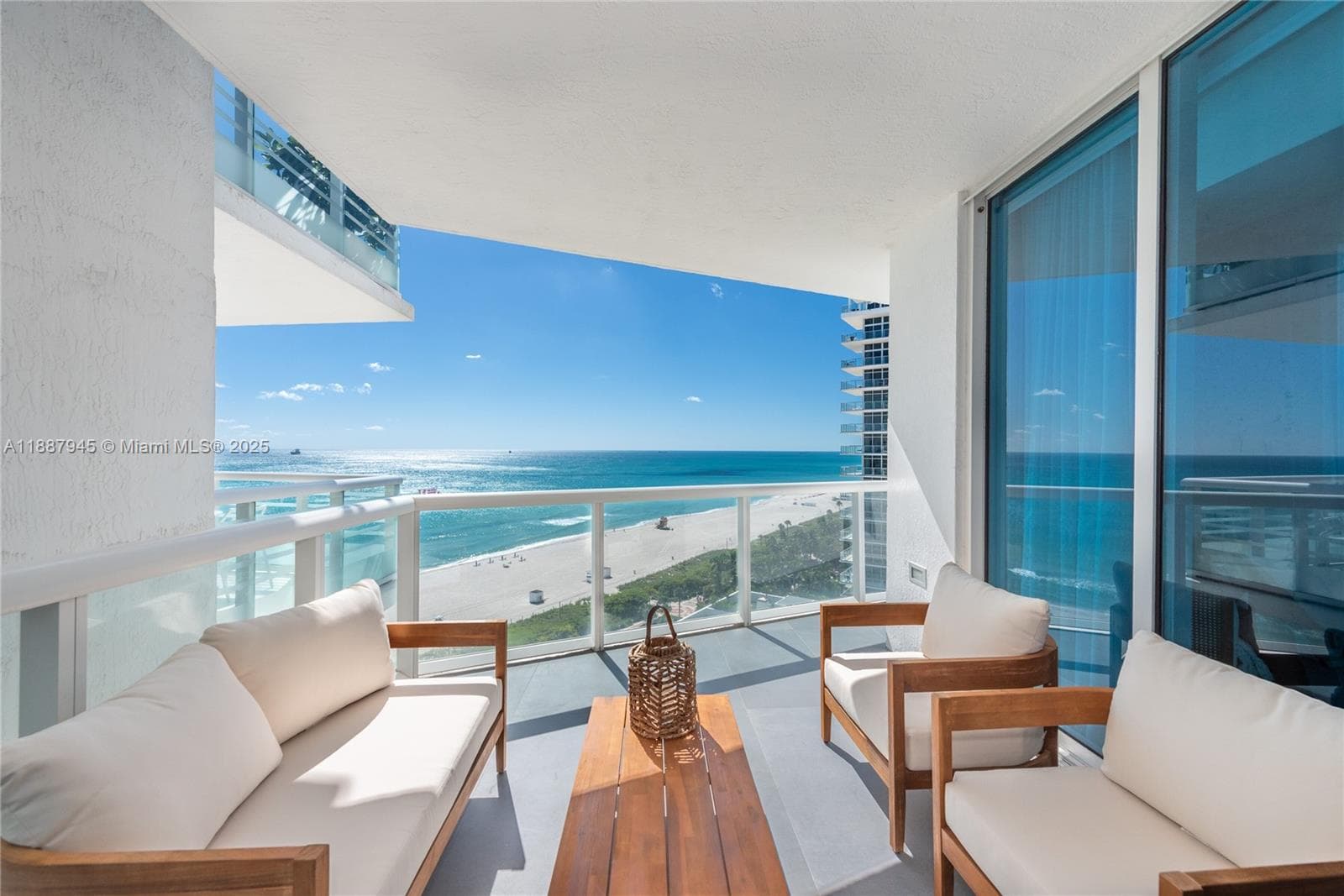 3801 Collins Ave # 1502, Miami Beach, FL 33140 — zdjęcie 2