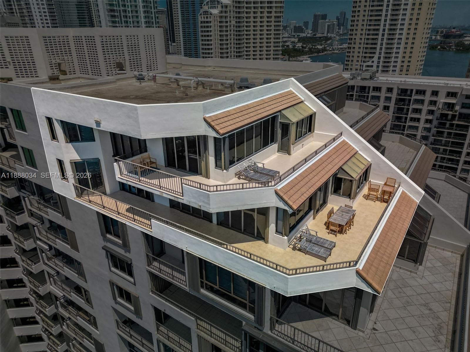 520 Brickell Key Drive # UPH-03, Miami, FL 33131 — zdjęcie 2