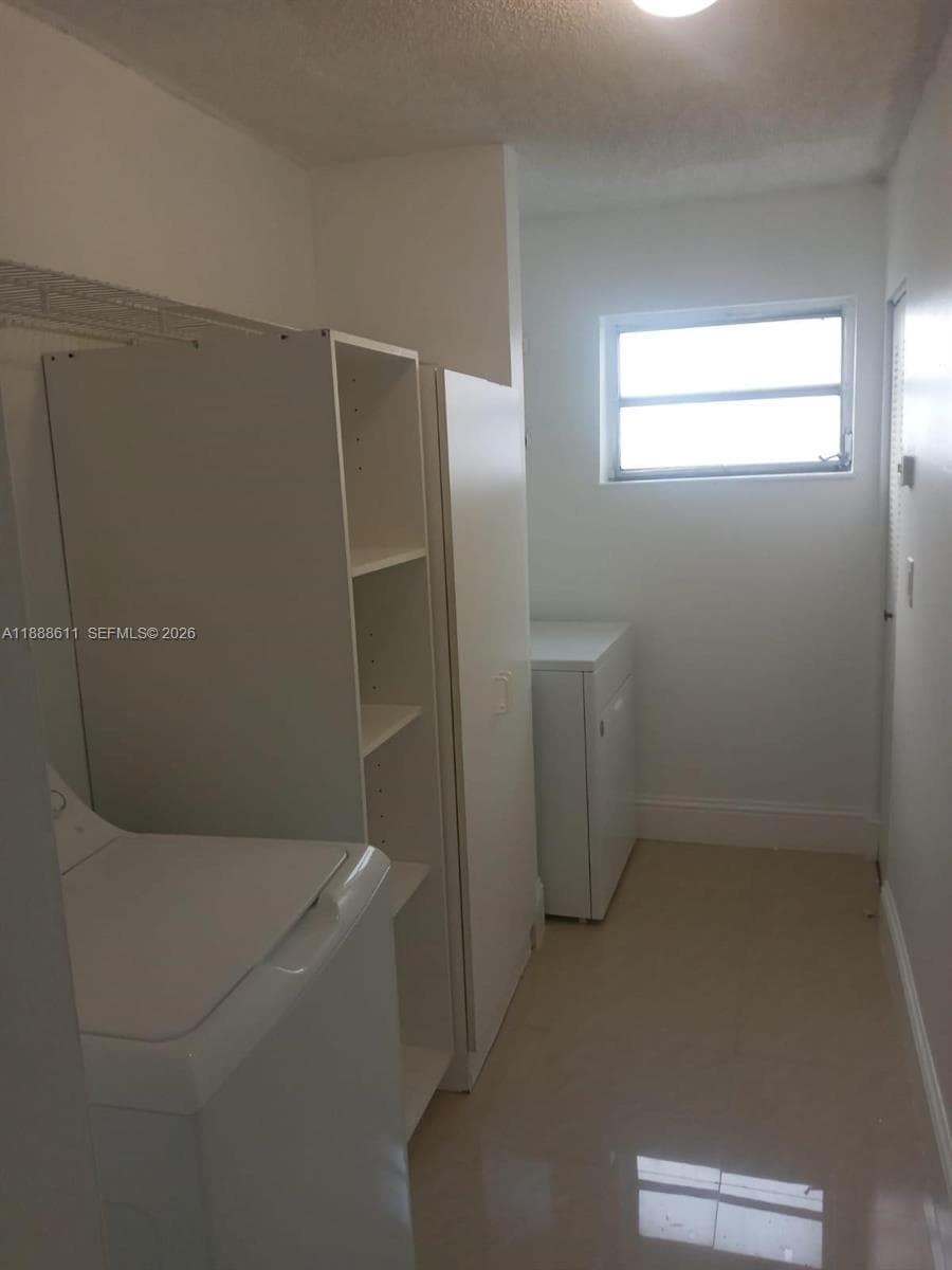 9375 Fontainebleau Blvd # L219, Miami, FL 33172 — zdjęcie 4