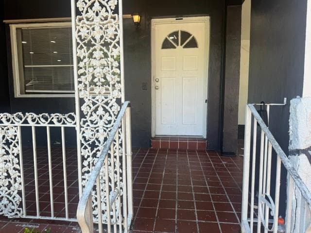 740 NW 42nd St, Miami, FL 33127 — zdjęcie 3