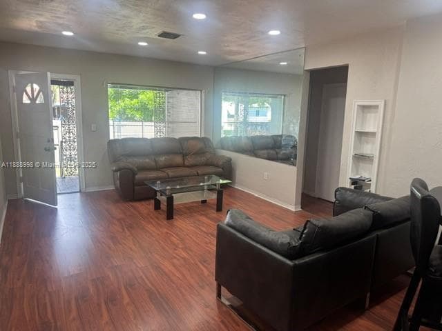 740 NW 42nd St, Miami, FL 33127 — zdjęcie 4