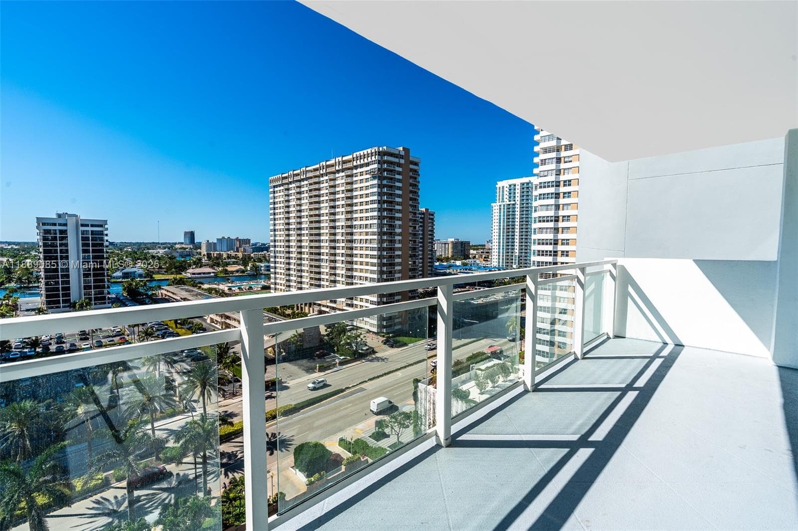 2030 S Ocean Dr # 1127, Hallandale Beach, FL 33009