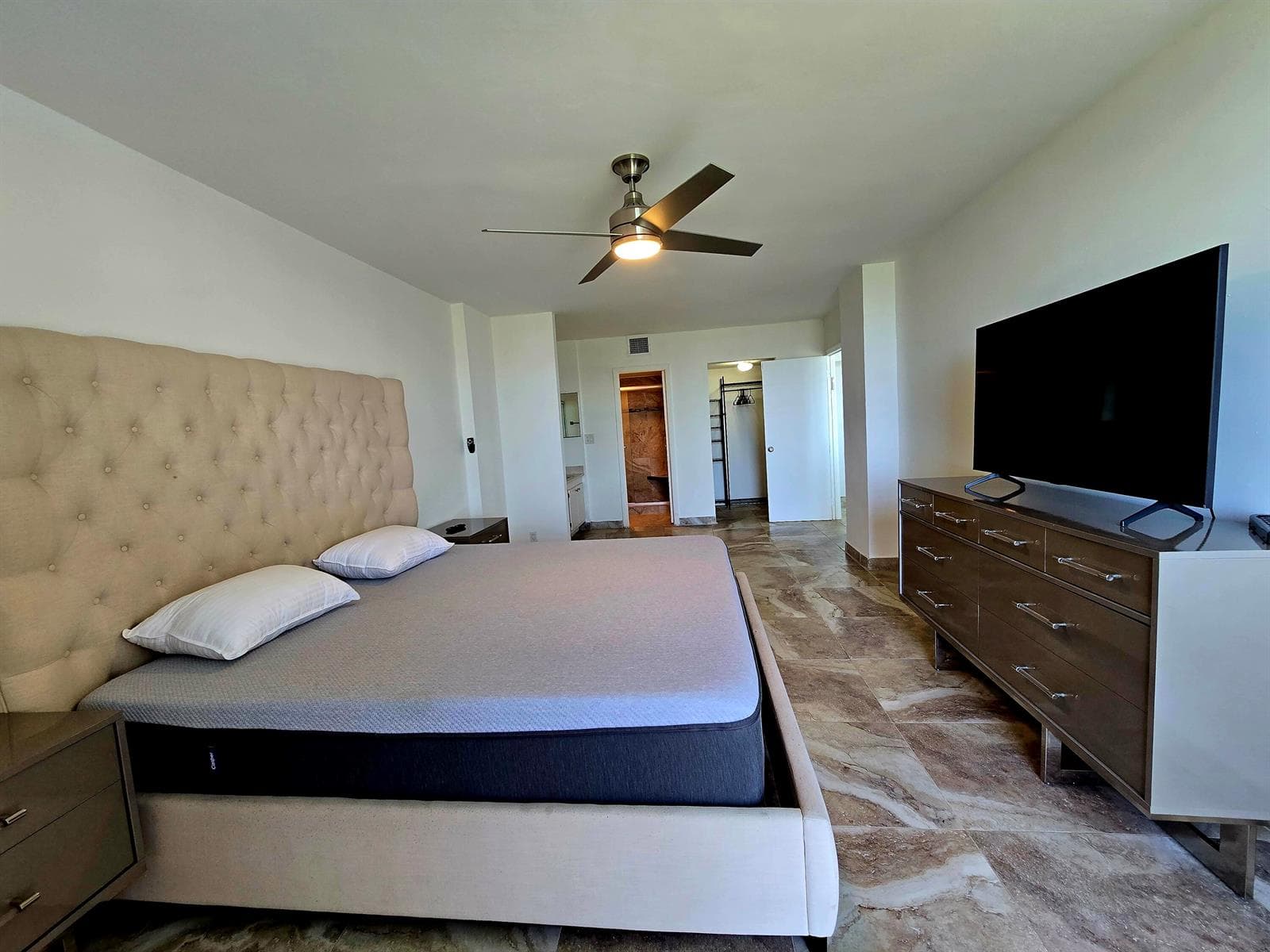 20335 W Country Club Drive # 2208, Aventura, FL 33180 — zdjęcie 4