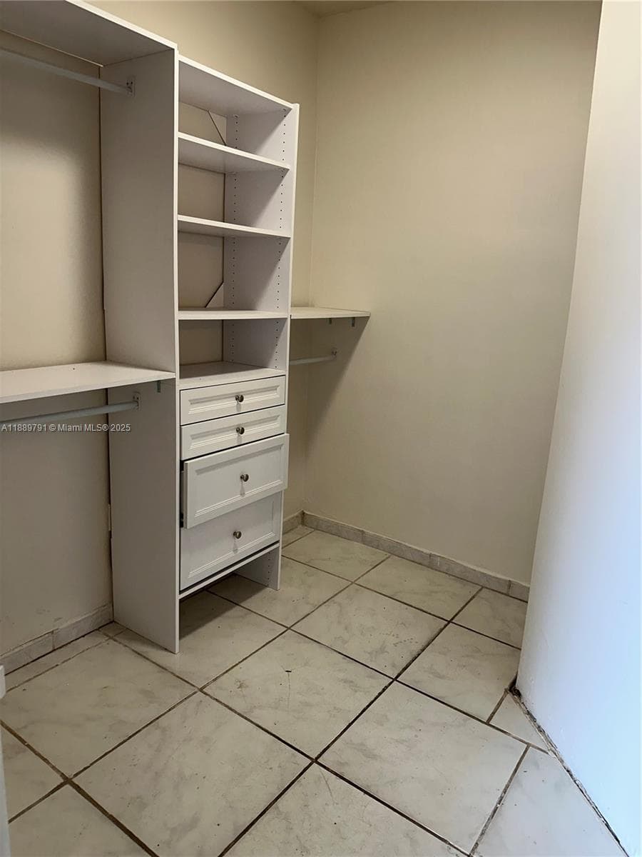 26 Diplomat Parkway # 2248, Hallandale Beach, FL 33009 — zdjęcie 4