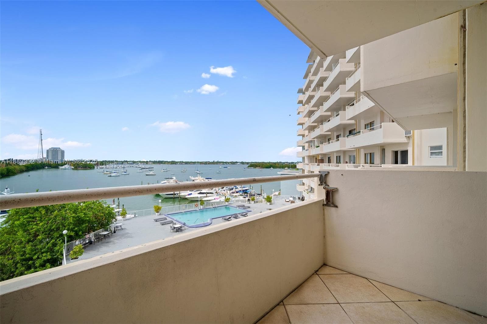 7904 West Dr # 405, North Bay Village, FL 33141 — zdjęcie 2