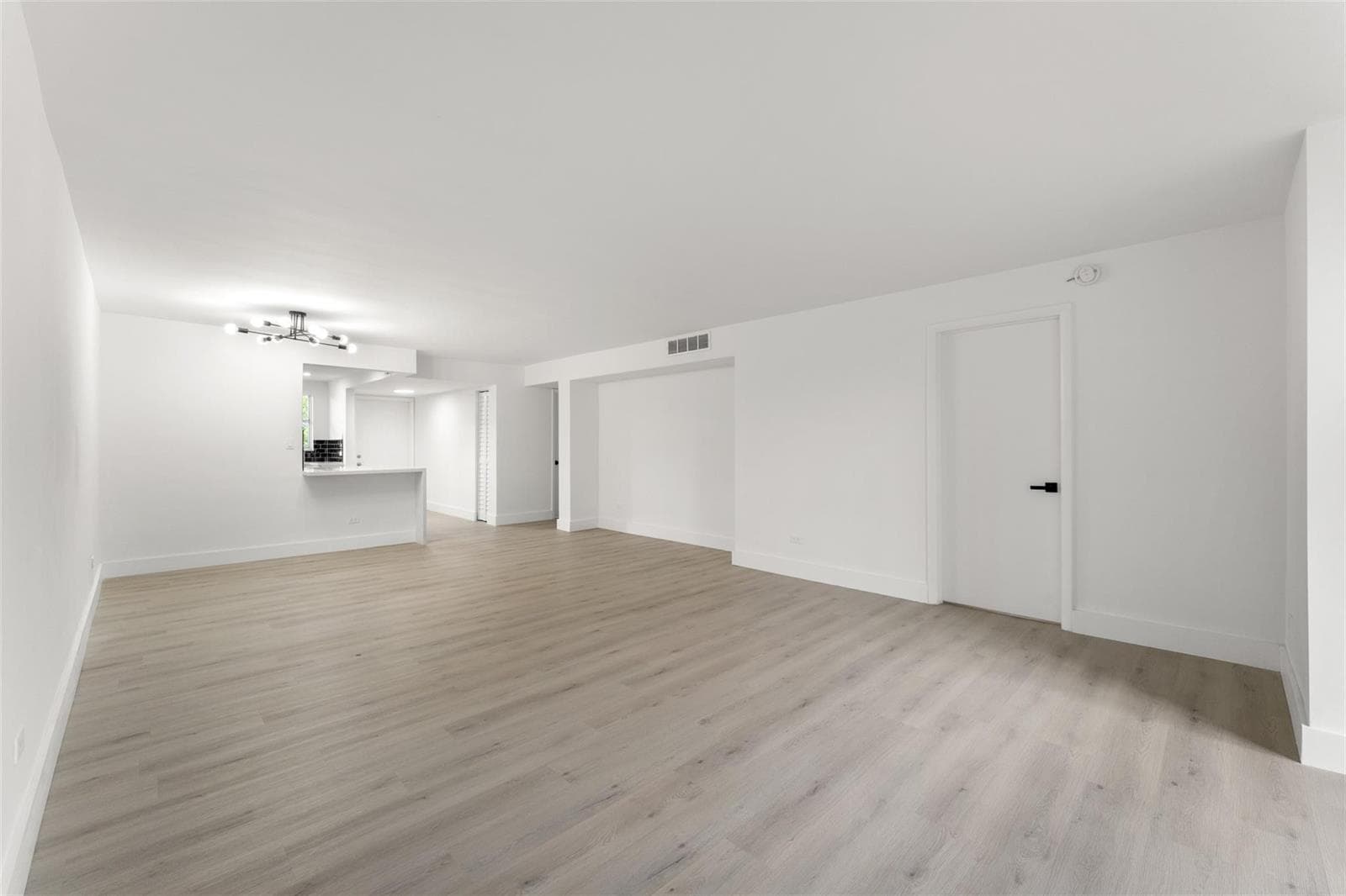 441 NE 195th Street # 302, Miami, FL 33179 — zdjęcie 4