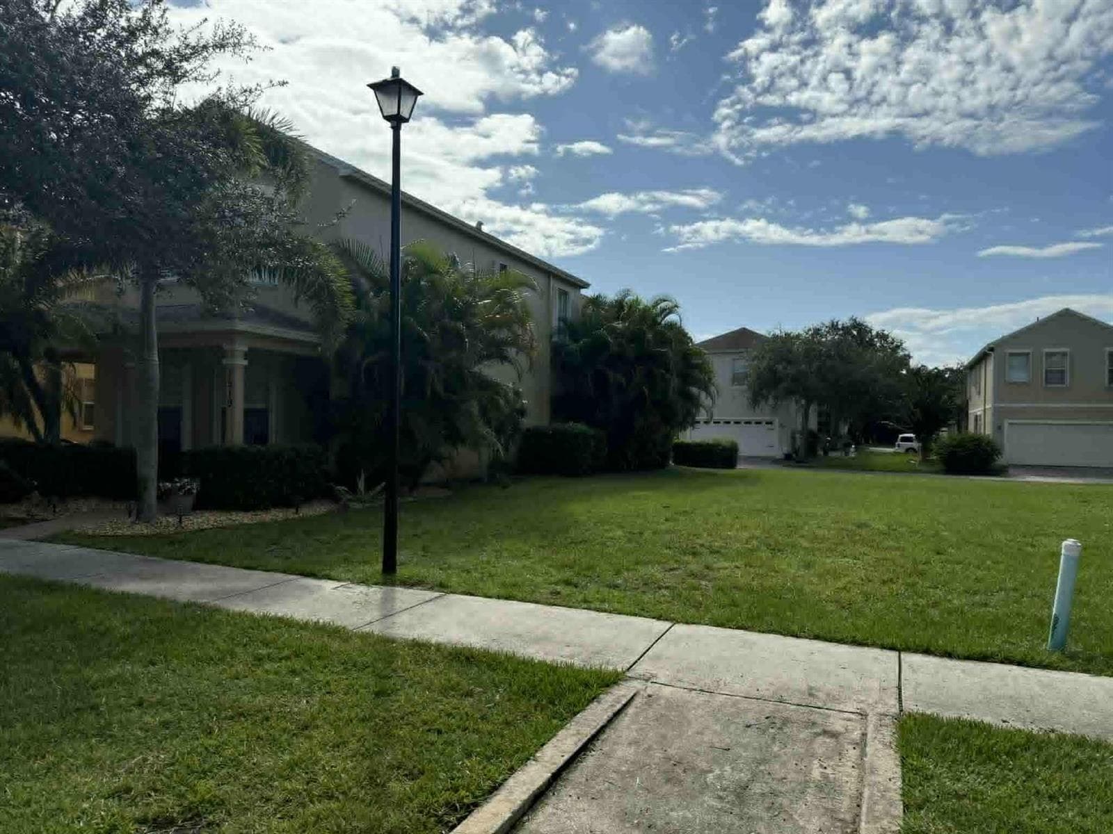 2527 SE Ruskin Drive, Port St. Lucie, FL 34952 — zdjęcie 3