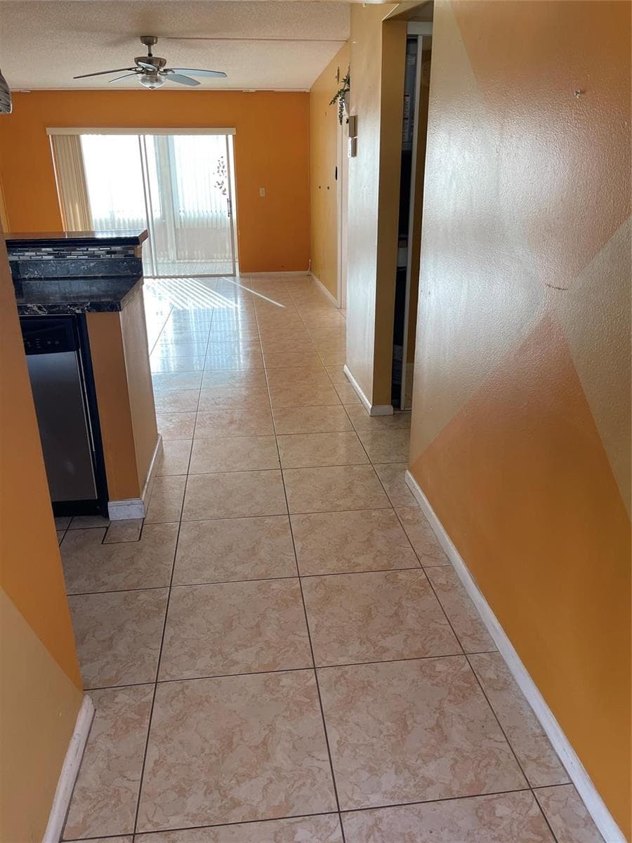 1025 Country Club Drive # 407, Margate, FL 33063 — zdjęcie 5