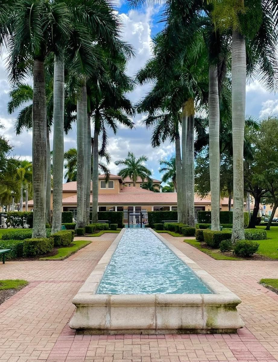 817 SW 147th Avenue # 1404, Pembroke Pines, FL 33027 — zdjęcie 2