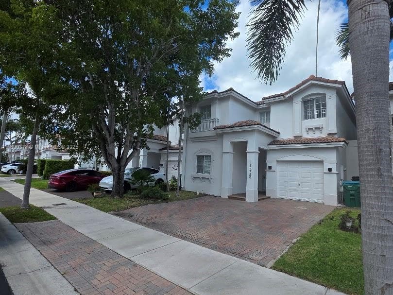 11525 NW 71st St # 11525, Doral, FL 33178