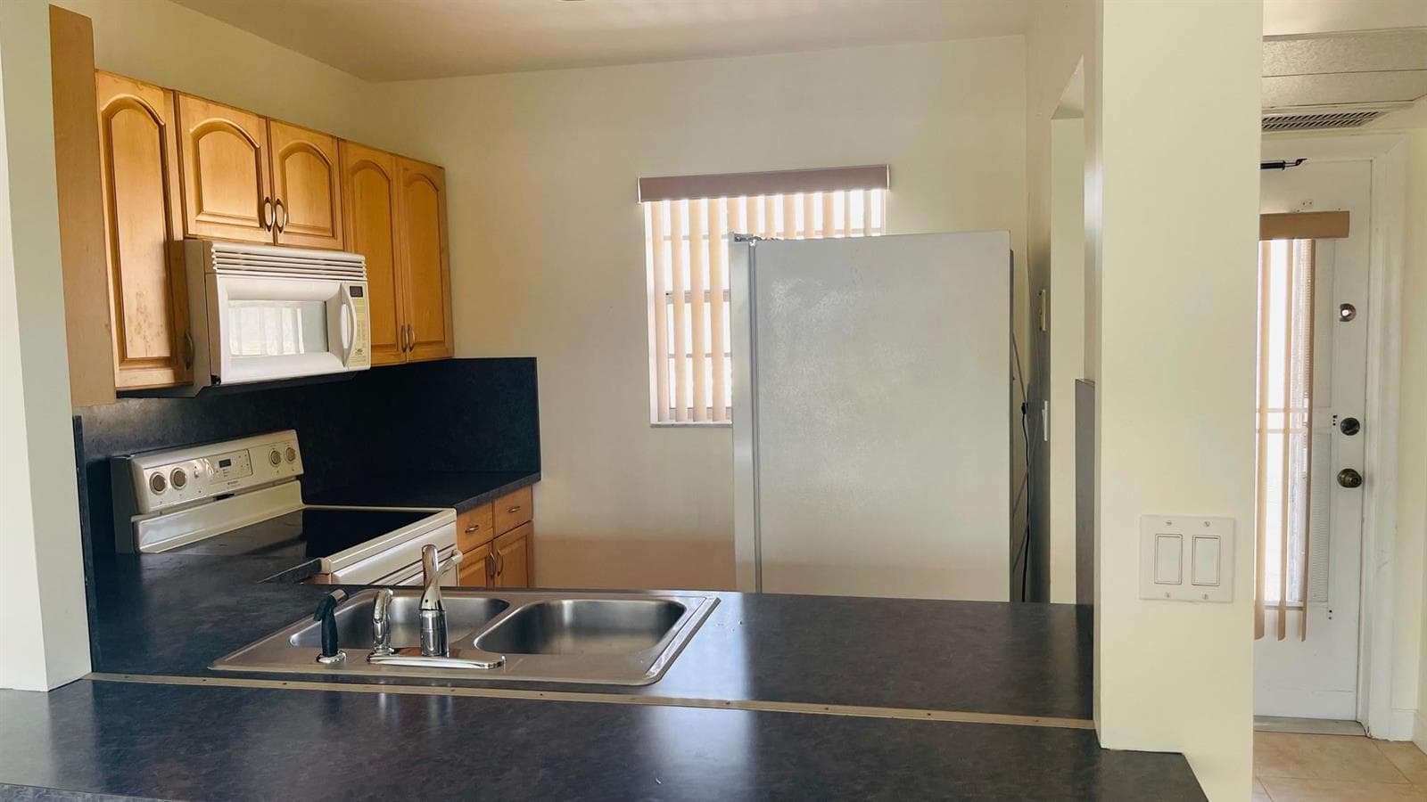 5111 W Oakland Park Boulevard # 306, Lauderdale Lakes, FL 33313 — zdjęcie 3