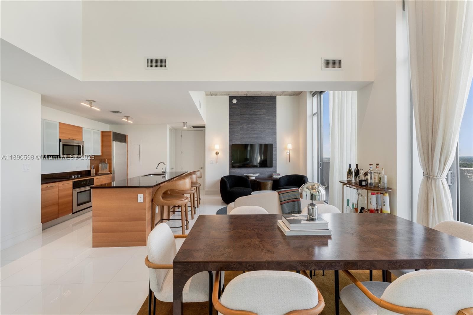 3301 NE 1st Ave # PH7, Miami, FL 33137 — zdjęcie 3