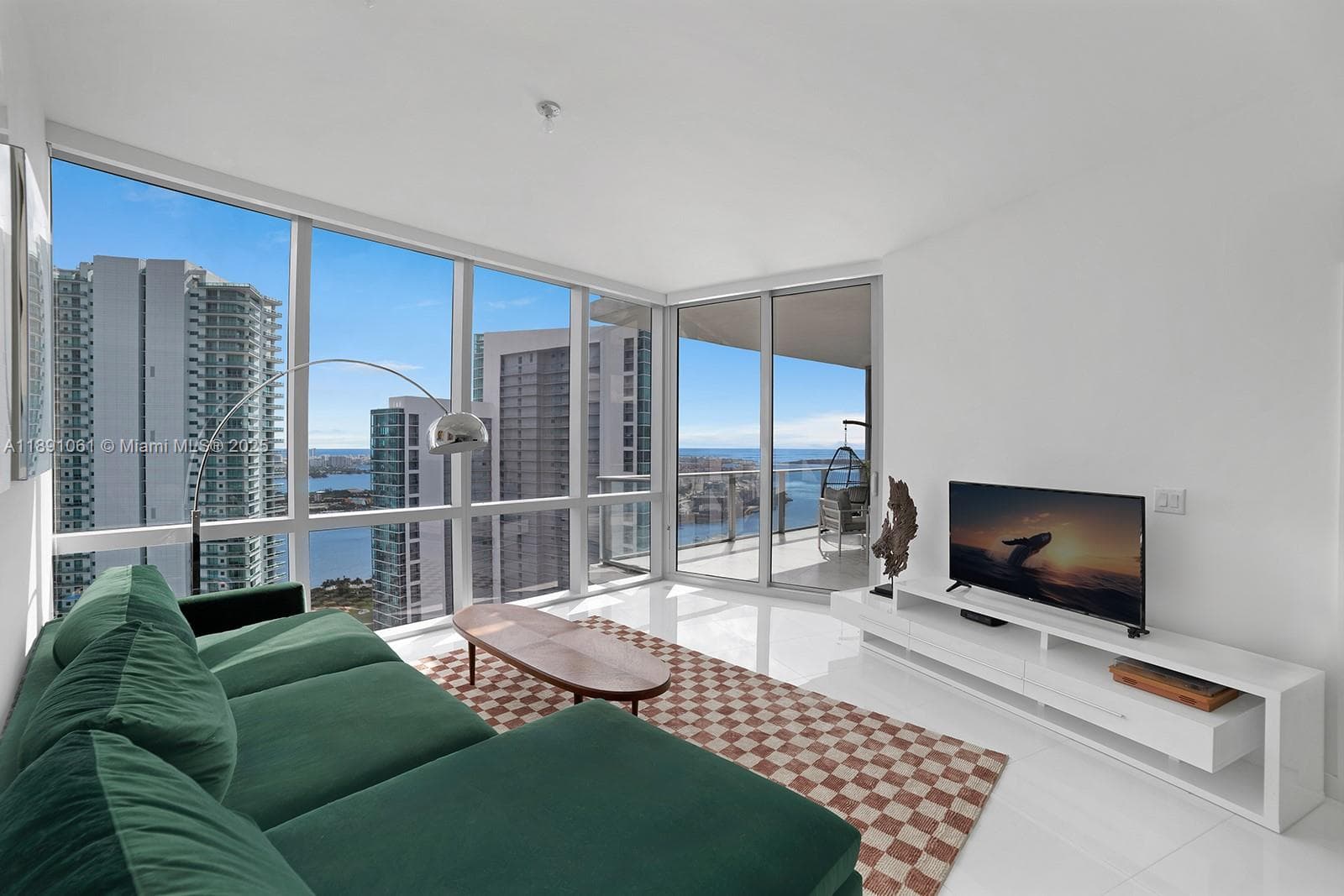 851 NE 1st Ave # 4403, Miami, FL 33132