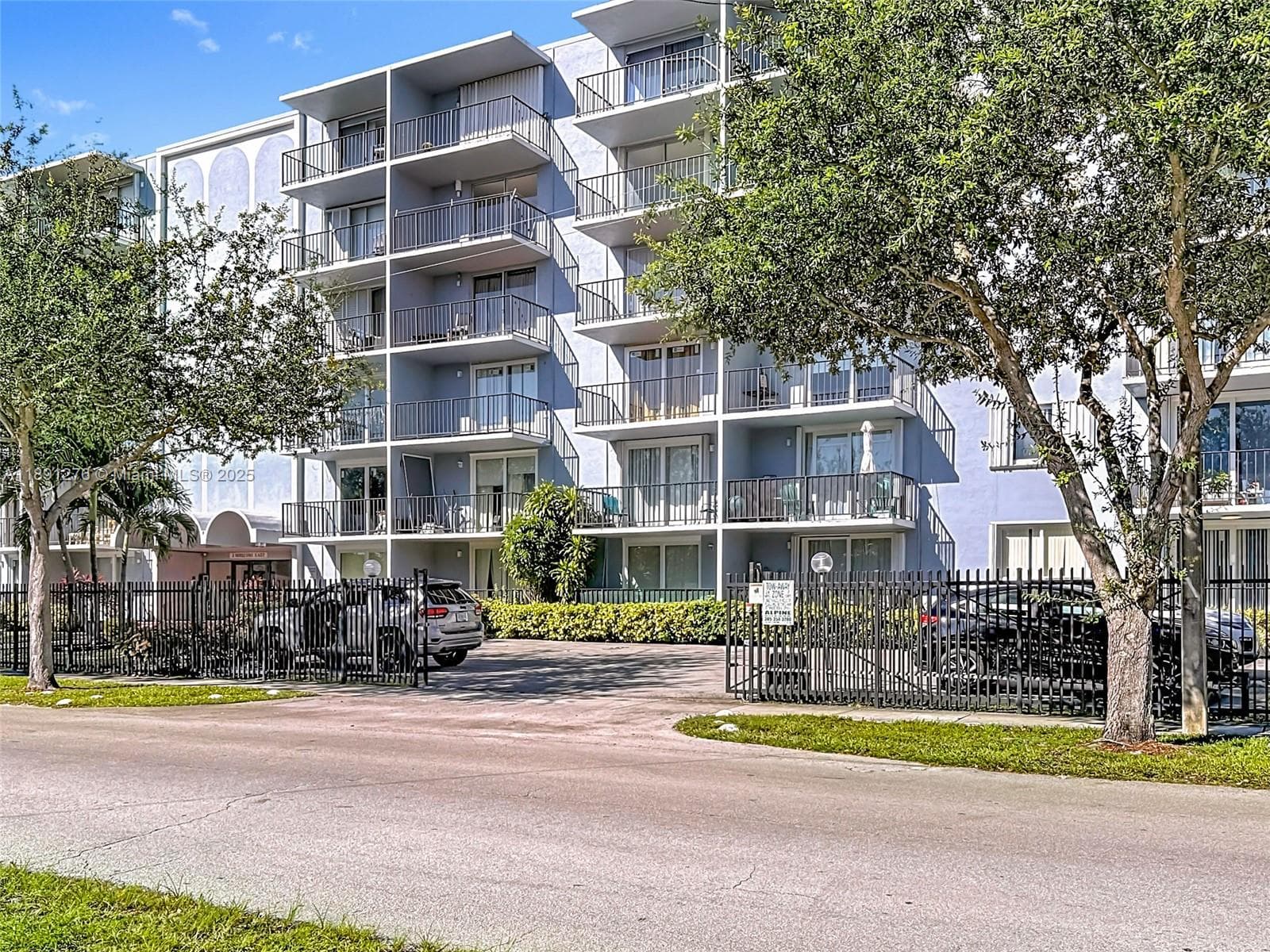 12500 NE 15th Ave # 105, North Miami, FL 33161 — zdjęcie 2