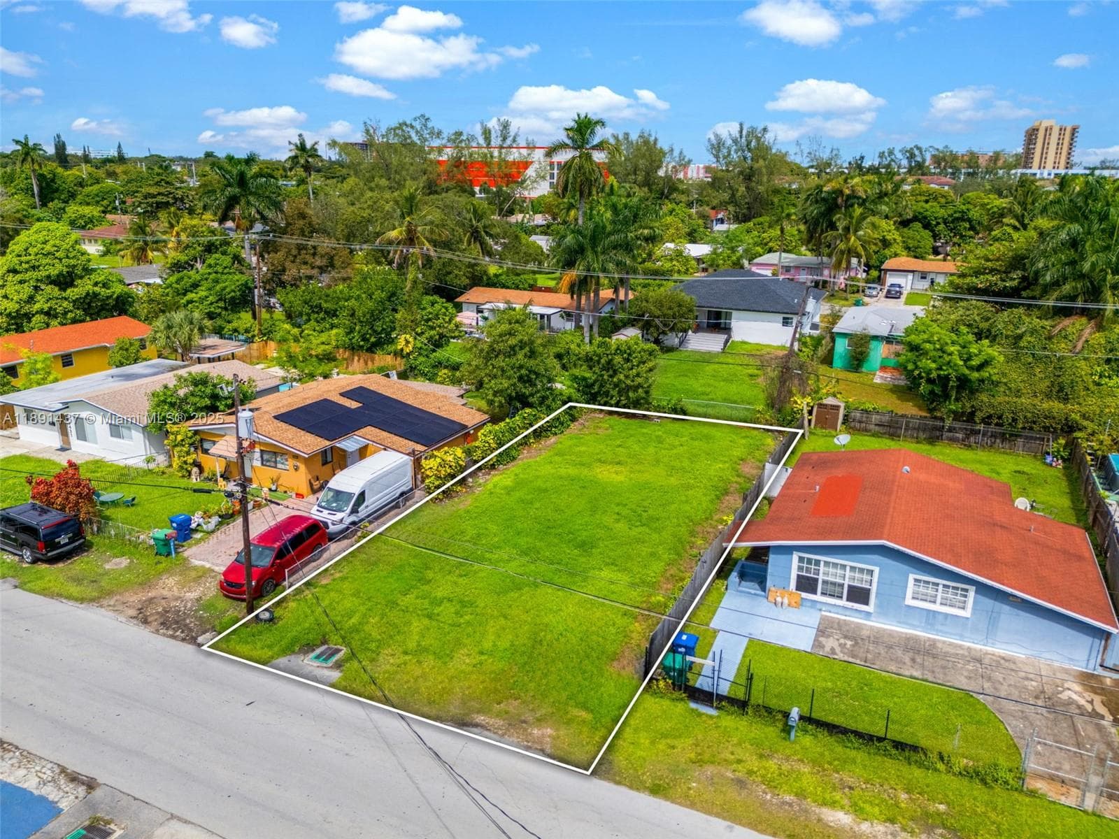 1453 NE 117th St, Miami, FL 33161 — zdjęcie 4