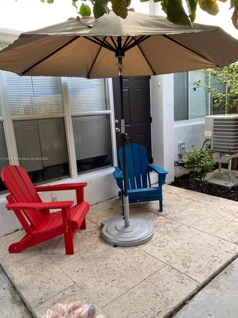 7435 Byron Ave, Miami Beach, FL 33141 — zdjęcie 5