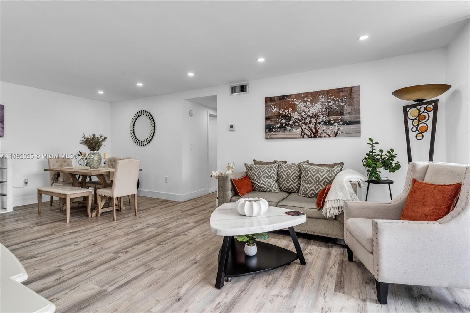 9310 Fontainebleau Blvd # 201, Miami, FL 33172 — zdjęcie 5