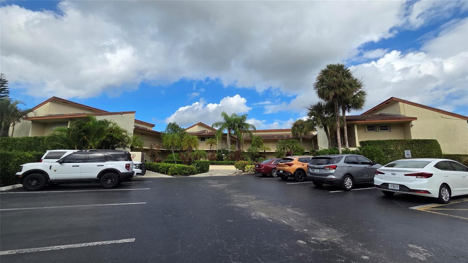 8751 Holly Court # 202, Tamarac, FL 33321 — zdjęcie 2