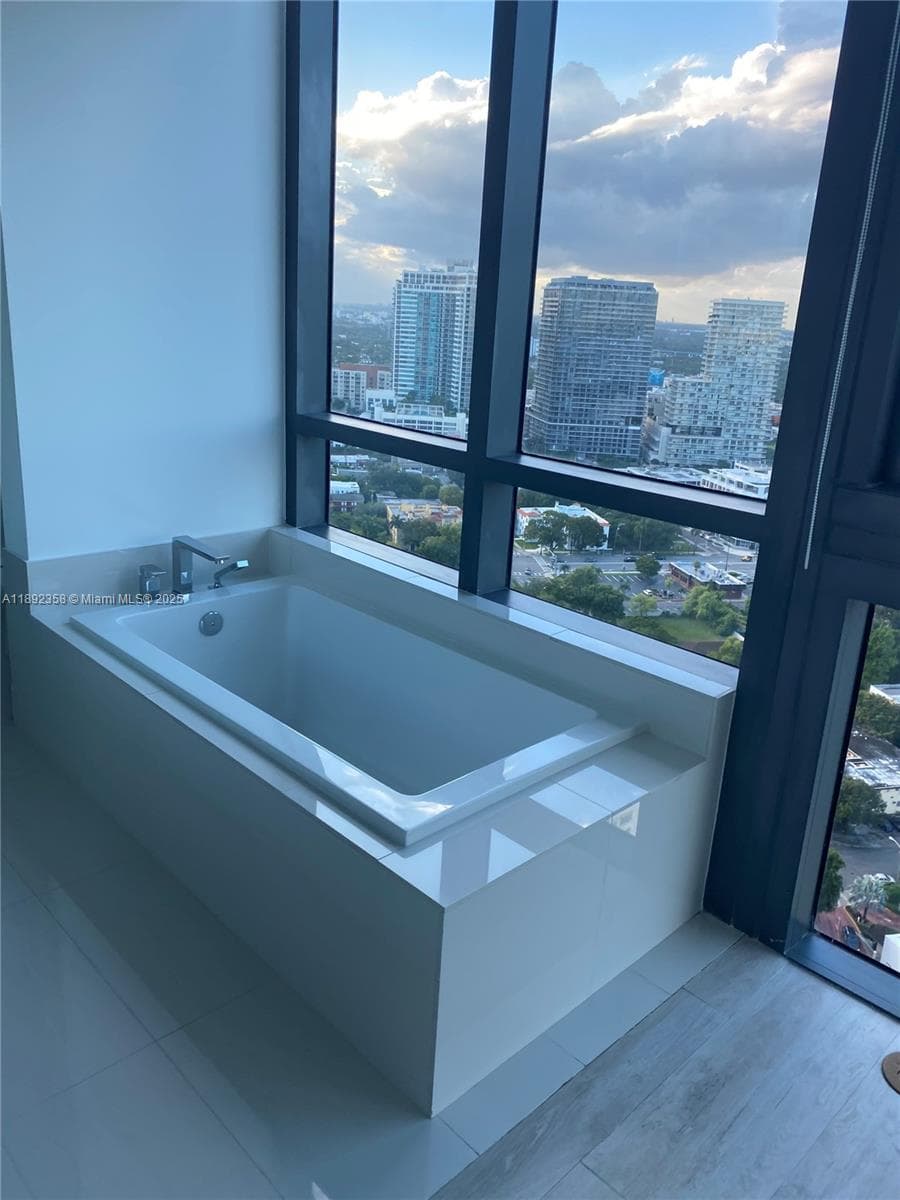 650 NE 32nd St # 3108, Miami, FL 33137 — zdjęcie 4