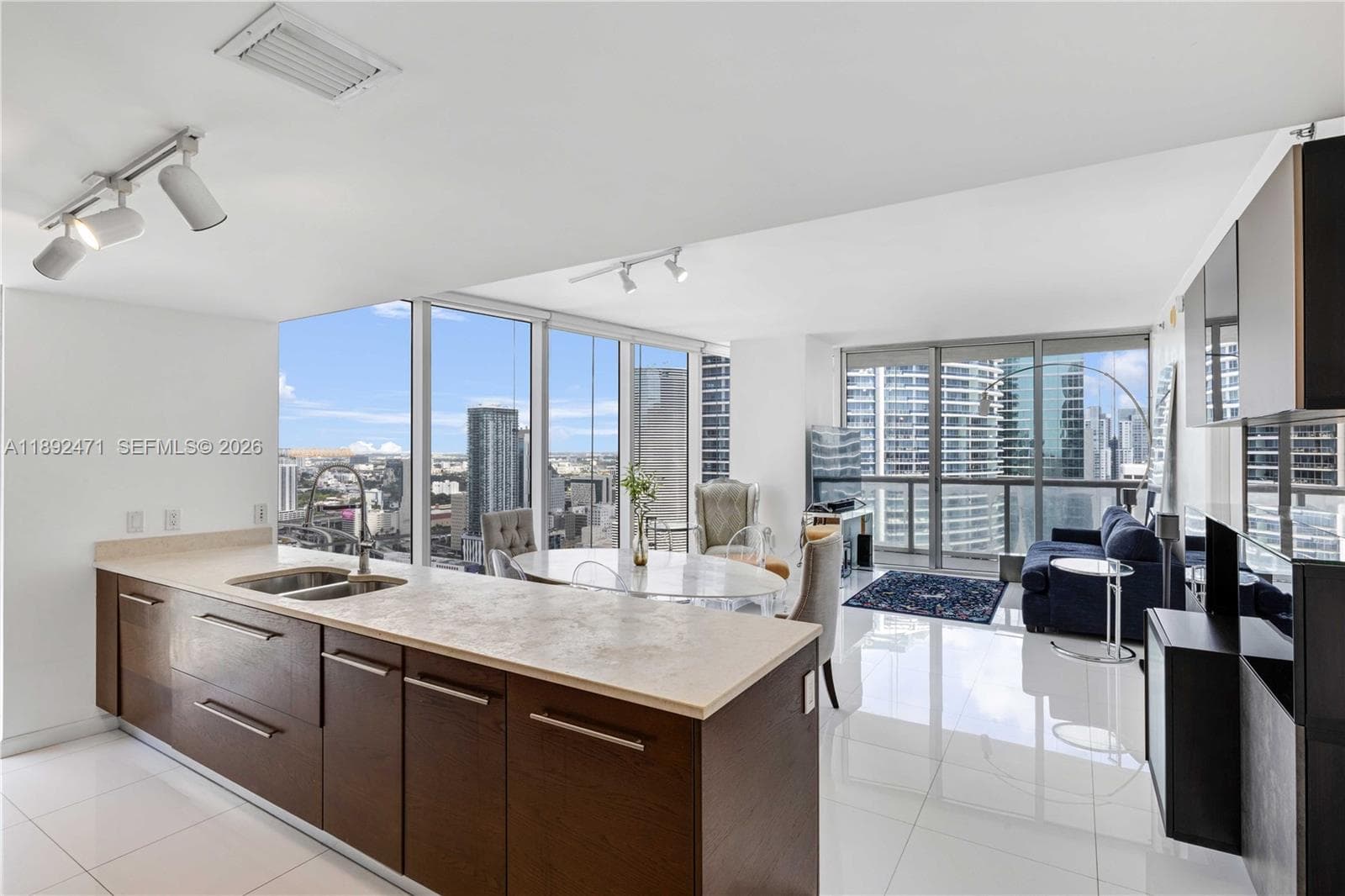 475 Brickell Ave # 4015, Miami, FL 33131 — zdjęcie 3