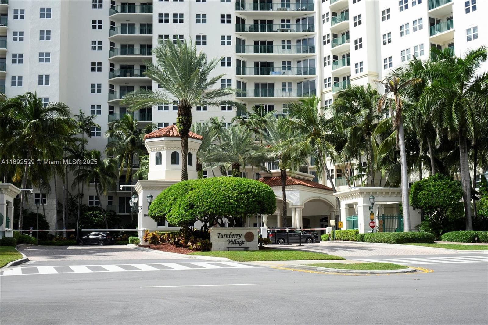 20000 E Country Club Dr # PH01, Aventura, FL 33180 — zdjęcie 3
