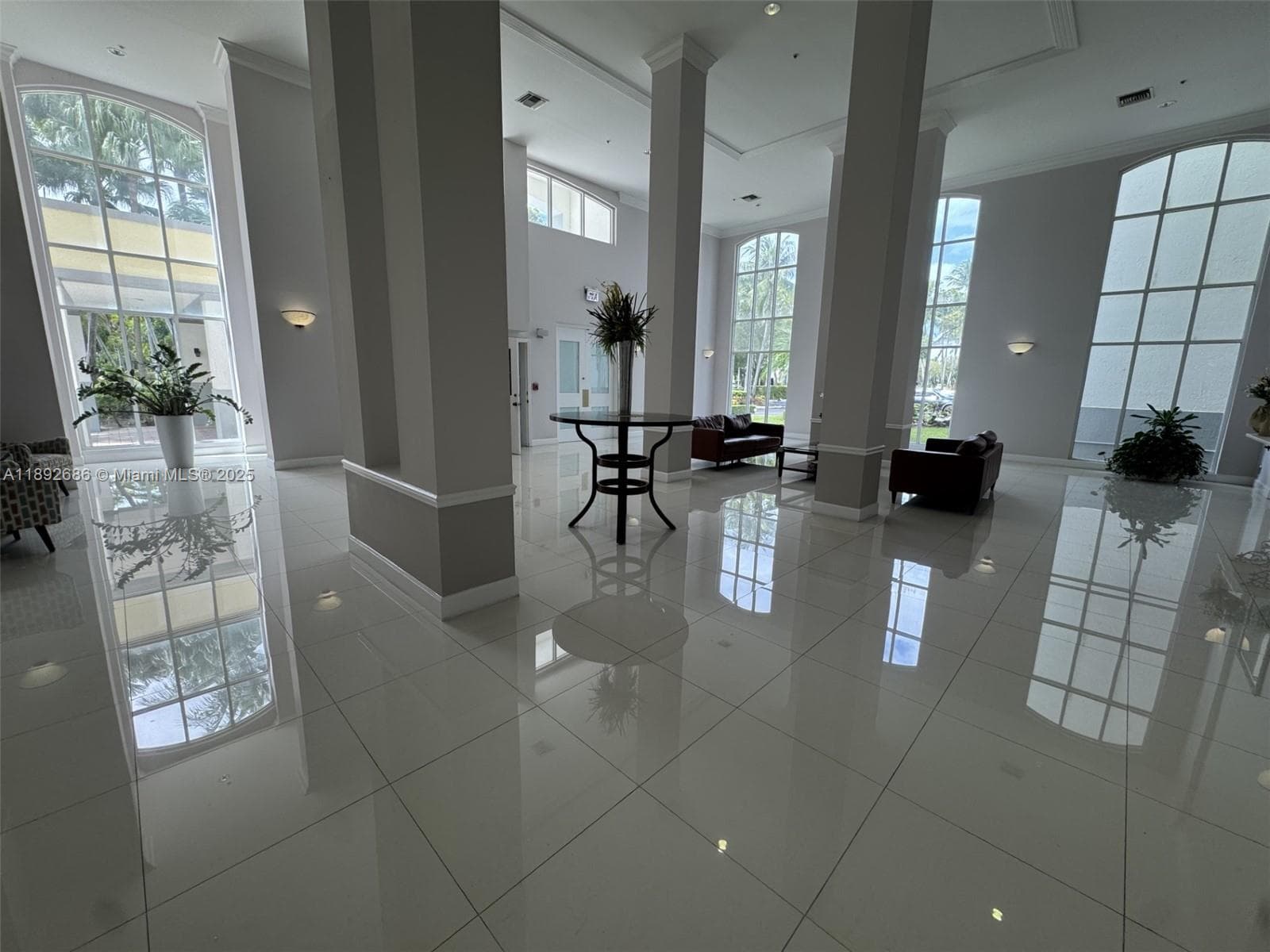 9725 NW 52nd St # 114, Doral, FL 33178 — zdjęcie 3