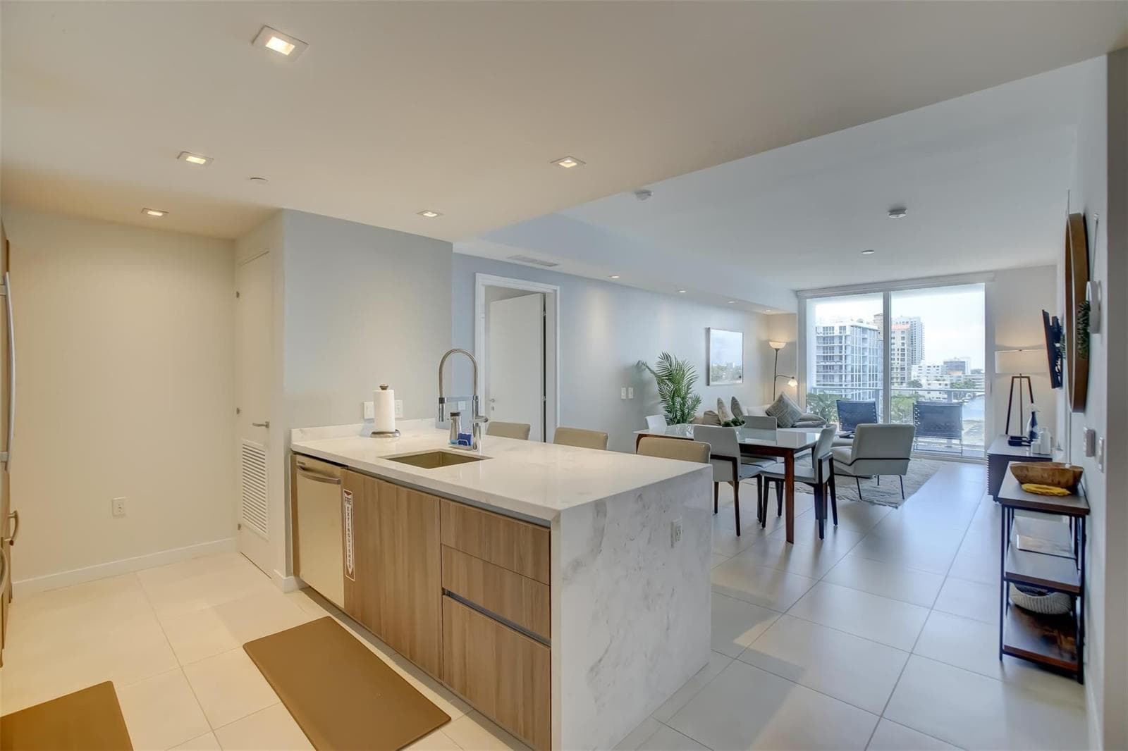 401 N Birch Road # 705, Fort Lauderdale, FL 33304 — zdjęcie 4